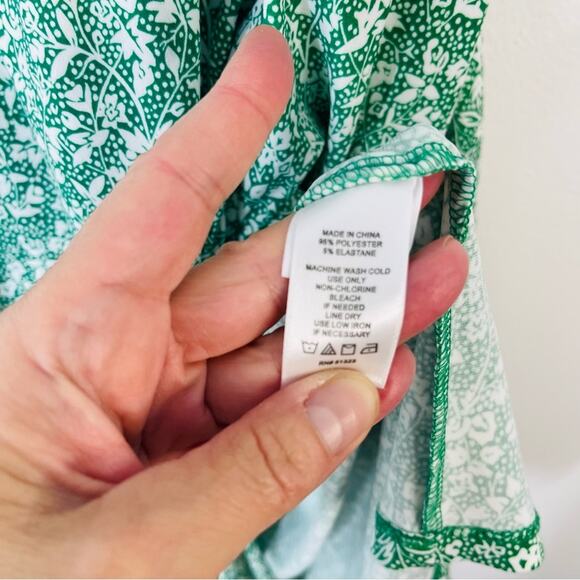1 State green white ditzy floral cottagecore faux wrap stretchy midi dress 1X - Picture 6 of 7